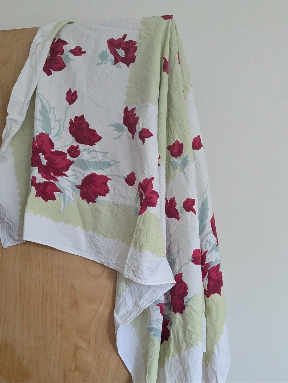 Vintage 1930s Or 40s Cotton Tablecloth W Pale Green, Burgundy, Red & Grey Floral